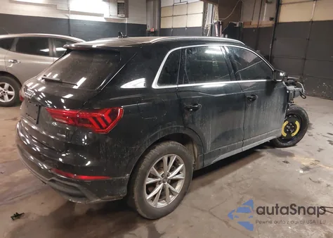 2023 Audi Q3 Premium 45 Tfsi S Line Quattro Tiptronic z USA, uszkodzony, nr VIN WA1DECF36P1143104